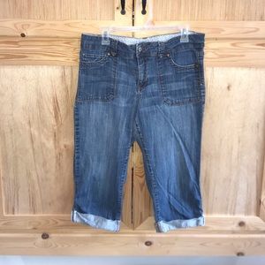 Faded Glory cuffed bottom cropped capri jeans size 14